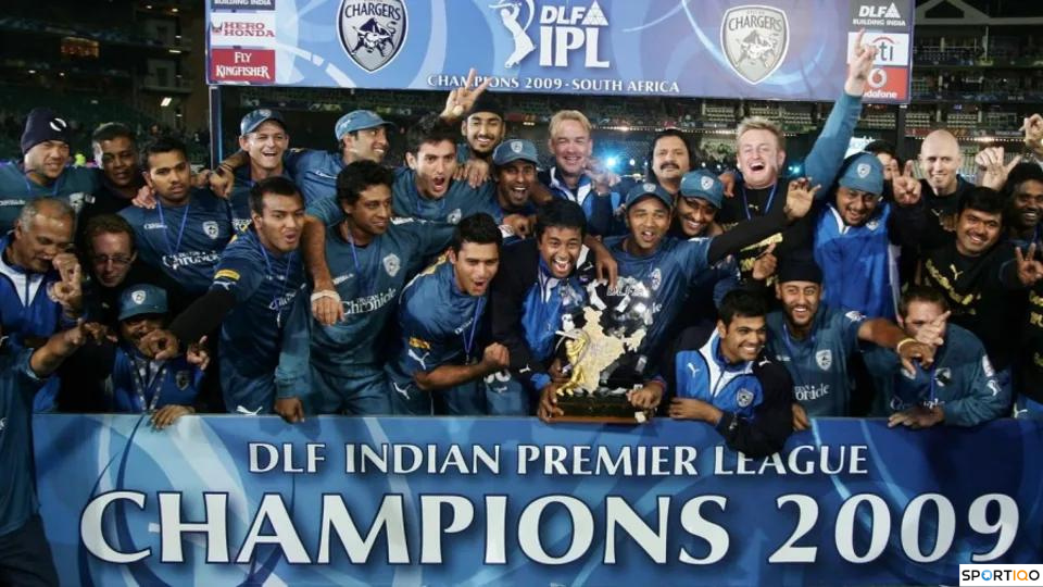  Deccan Chargers team posing with the trophy after their IPL title win in 2009.