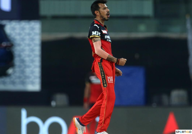 Yuzvendra Chahal celebrates a wicket for RCB.