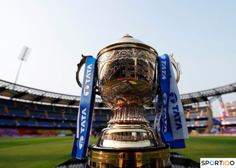  IPL trophy 