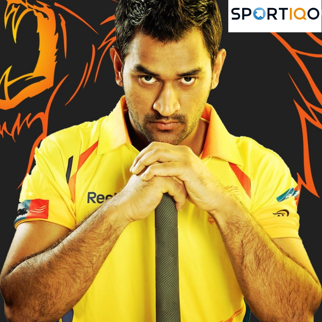 MS Dhoni posing for CSK picture