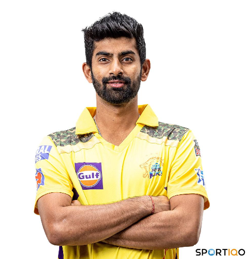 Narayan Jagadeesan in CSK kit.