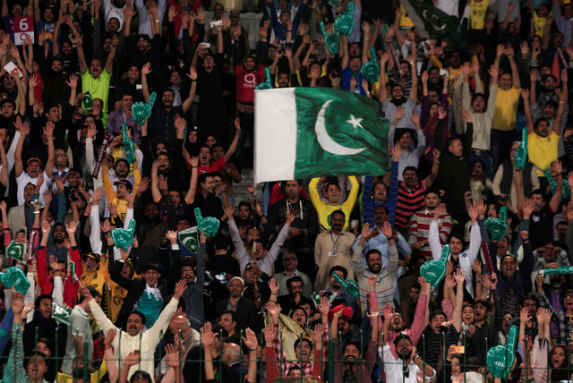 Cricket returning to Pakistan