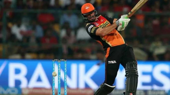 Ben Cutting batting in IPL 2016 final