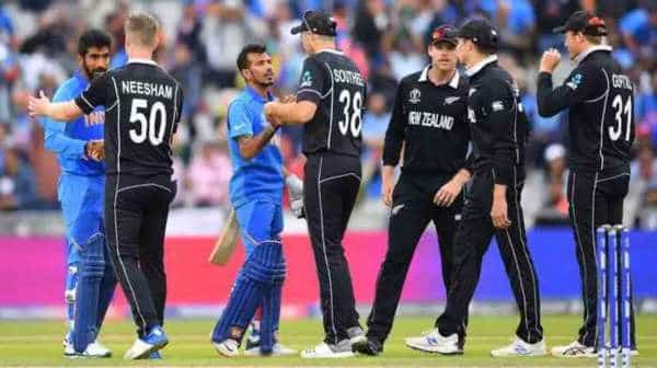2019 World Cup Semi final winner New Zealand shaking hands with Indian players